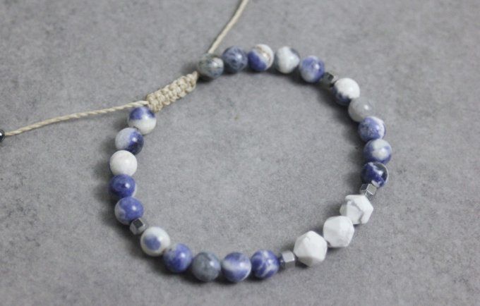 Bracelet en perles sodalite, howlite blanche et hématite